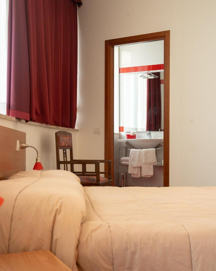 Hotel All'Oasi Paese Luaran gambar